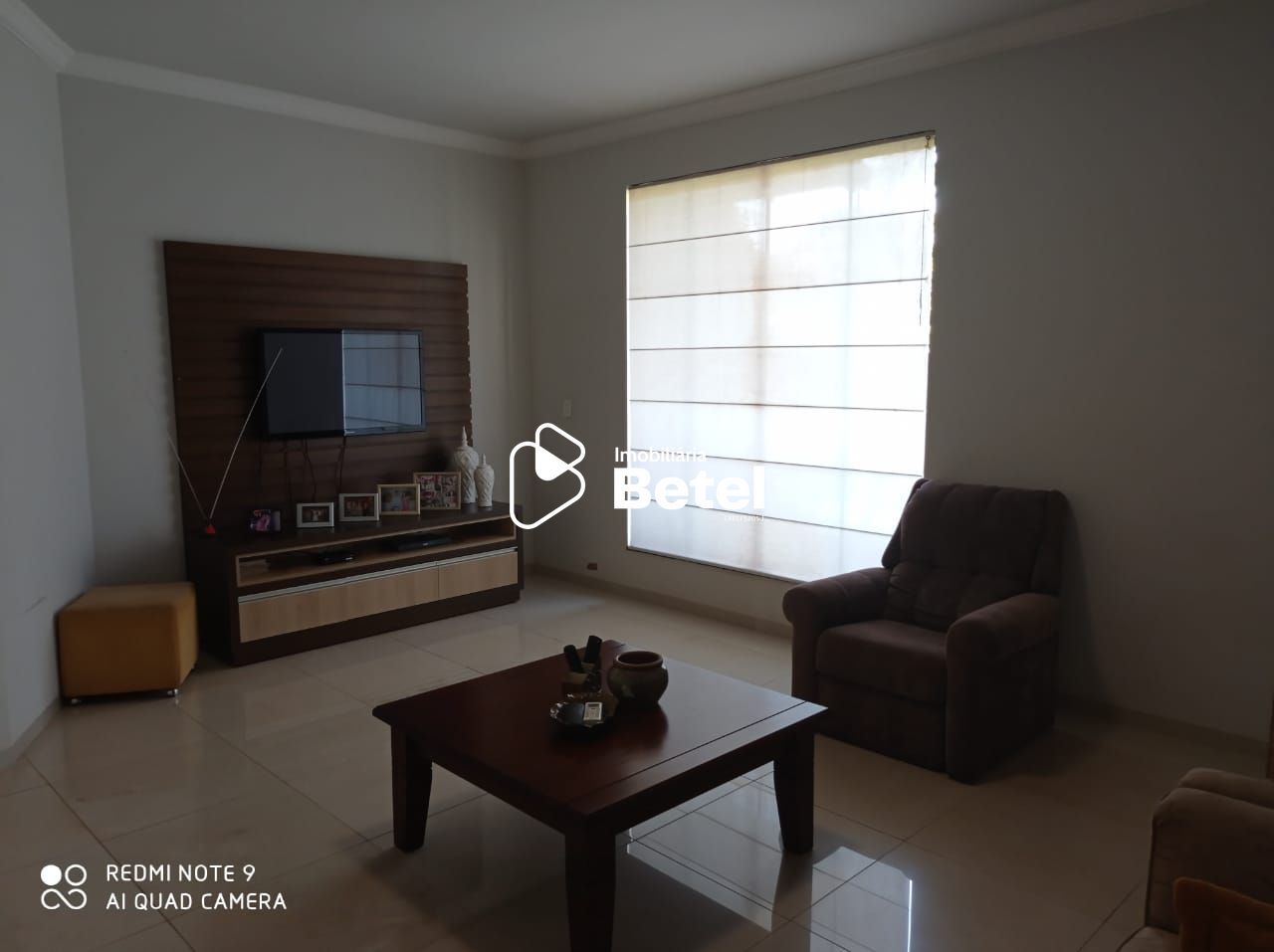 Casa à venda com 4 quartos, 250m² - Foto 15