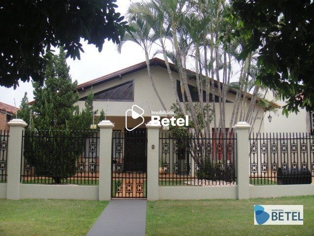 Casa, 3 quartos, 347 m² - Foto 1