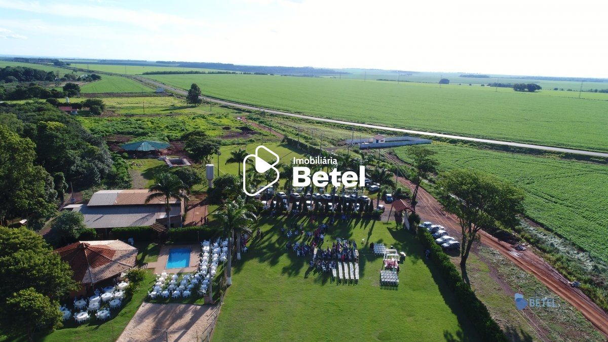 Chácara à venda com 2 quartos, 55000m² - Foto 14