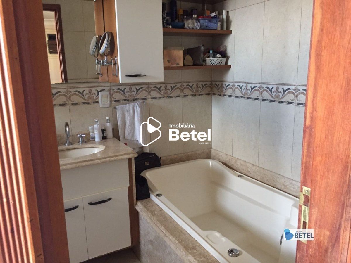 Apartamento à venda com 3 quartos, 151m² - Foto 8