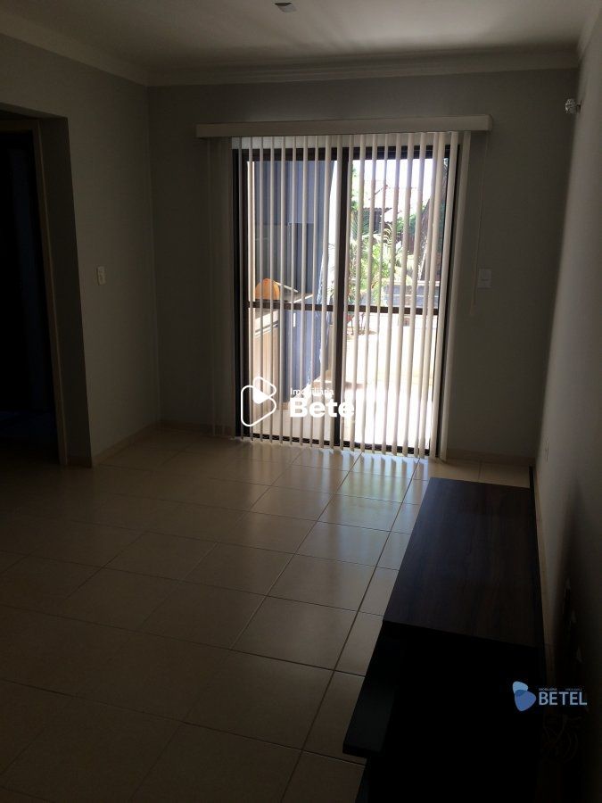 Apartamento à venda com 2 quartos, 68m² - Foto 10