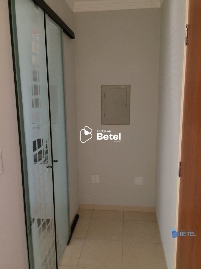 Apartamento à venda com 2 quartos, 68m² - Foto 5