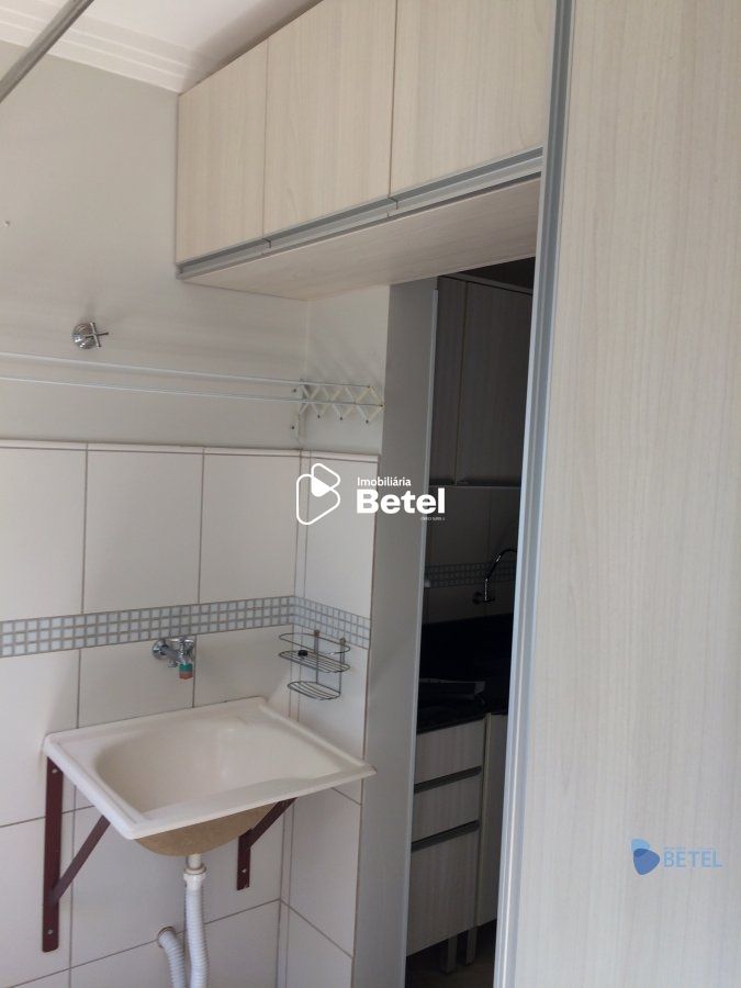 Apartamento à venda com 2 quartos, 68m² - Foto 6