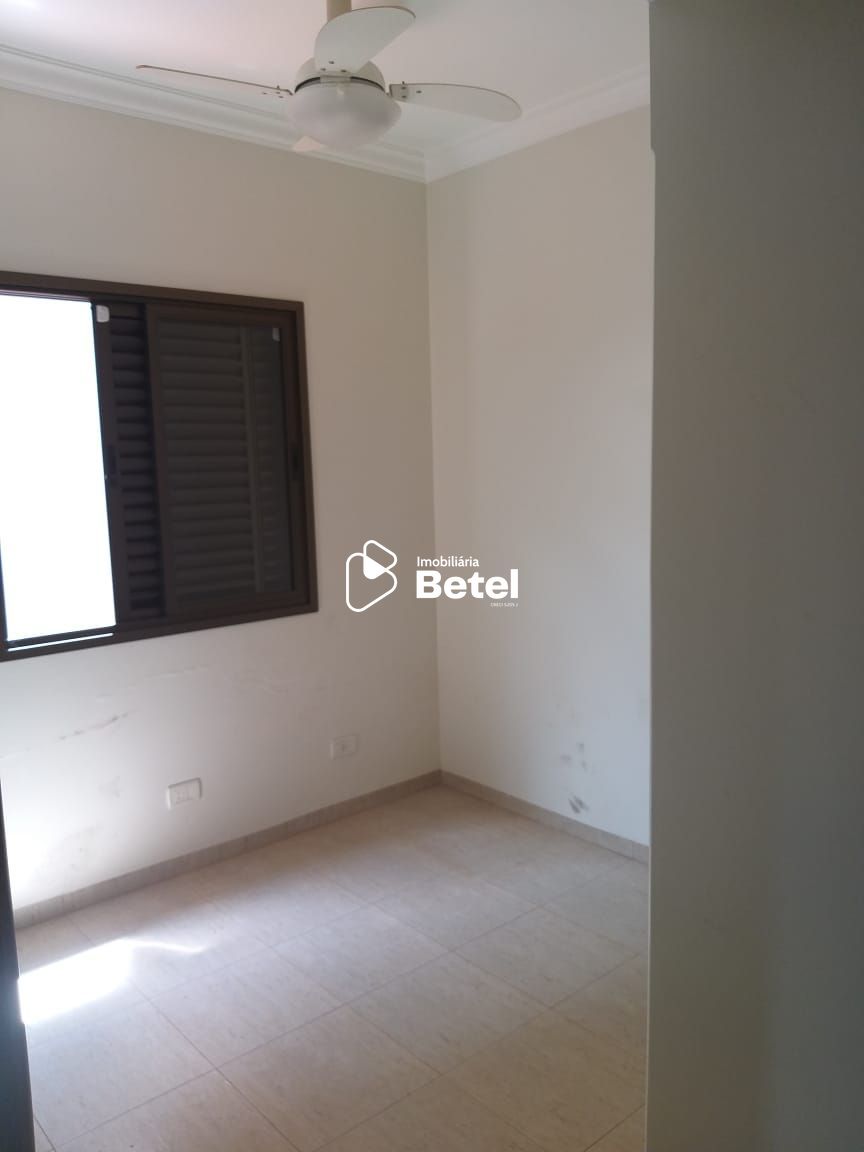 Casa à venda com 3 quartos, 318m² - Foto 11