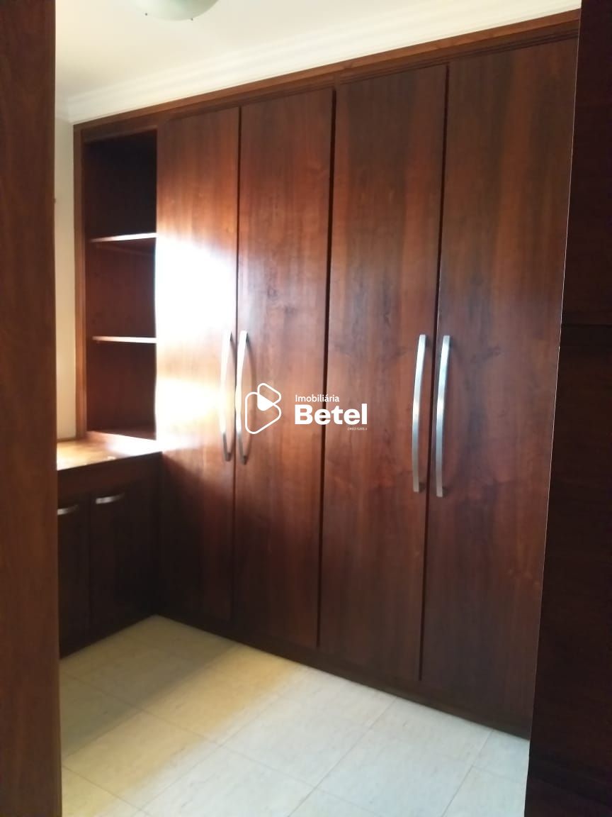 Casa, 3 quartos, 318 m² - Foto 9