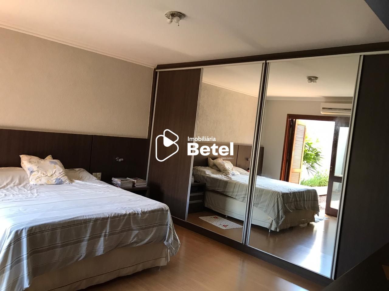 Casa à venda com 3 quartos, 360m² - Foto 12