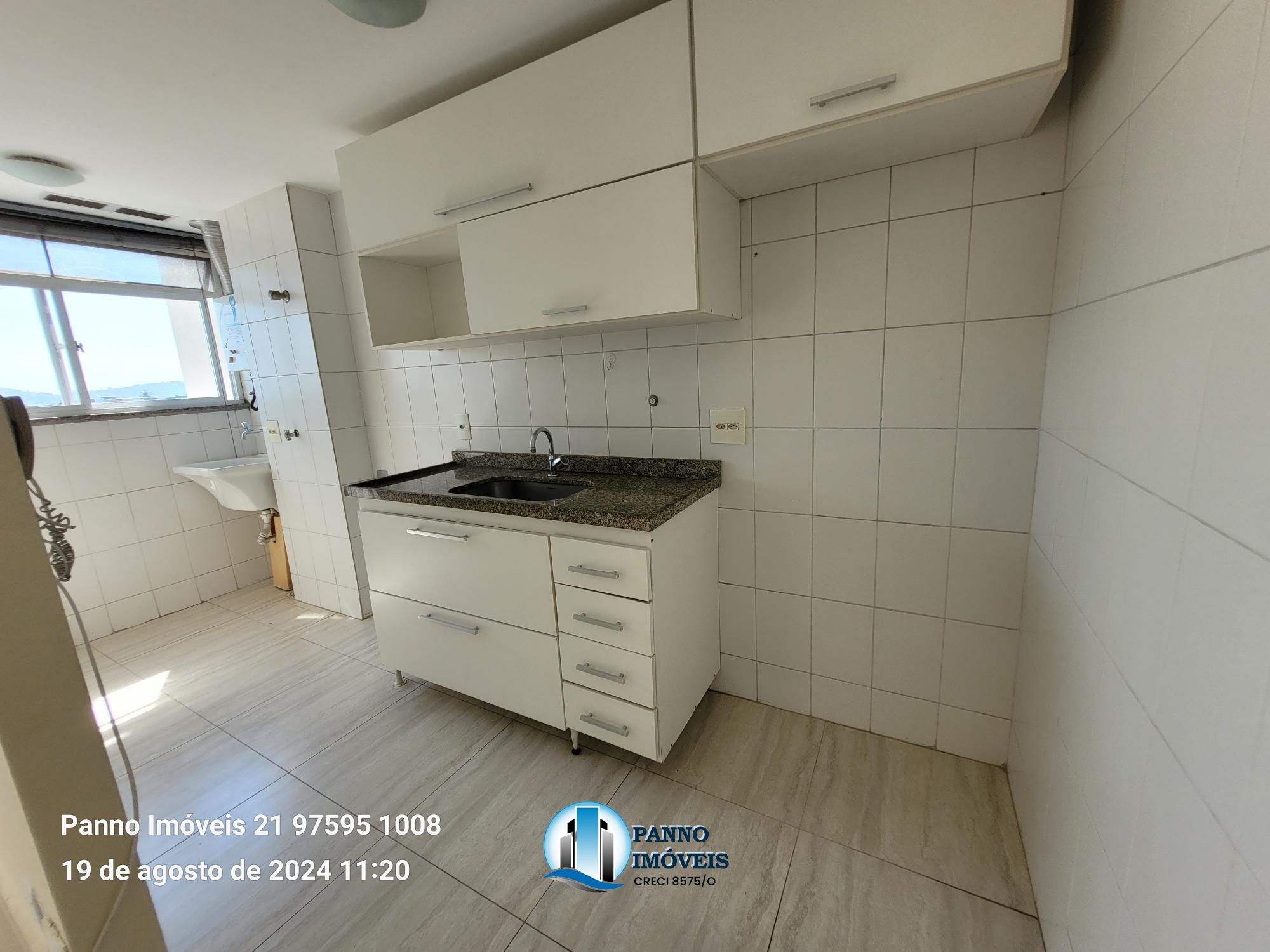 Apartamento à venda com 2 quartos, 64m² - Foto 3