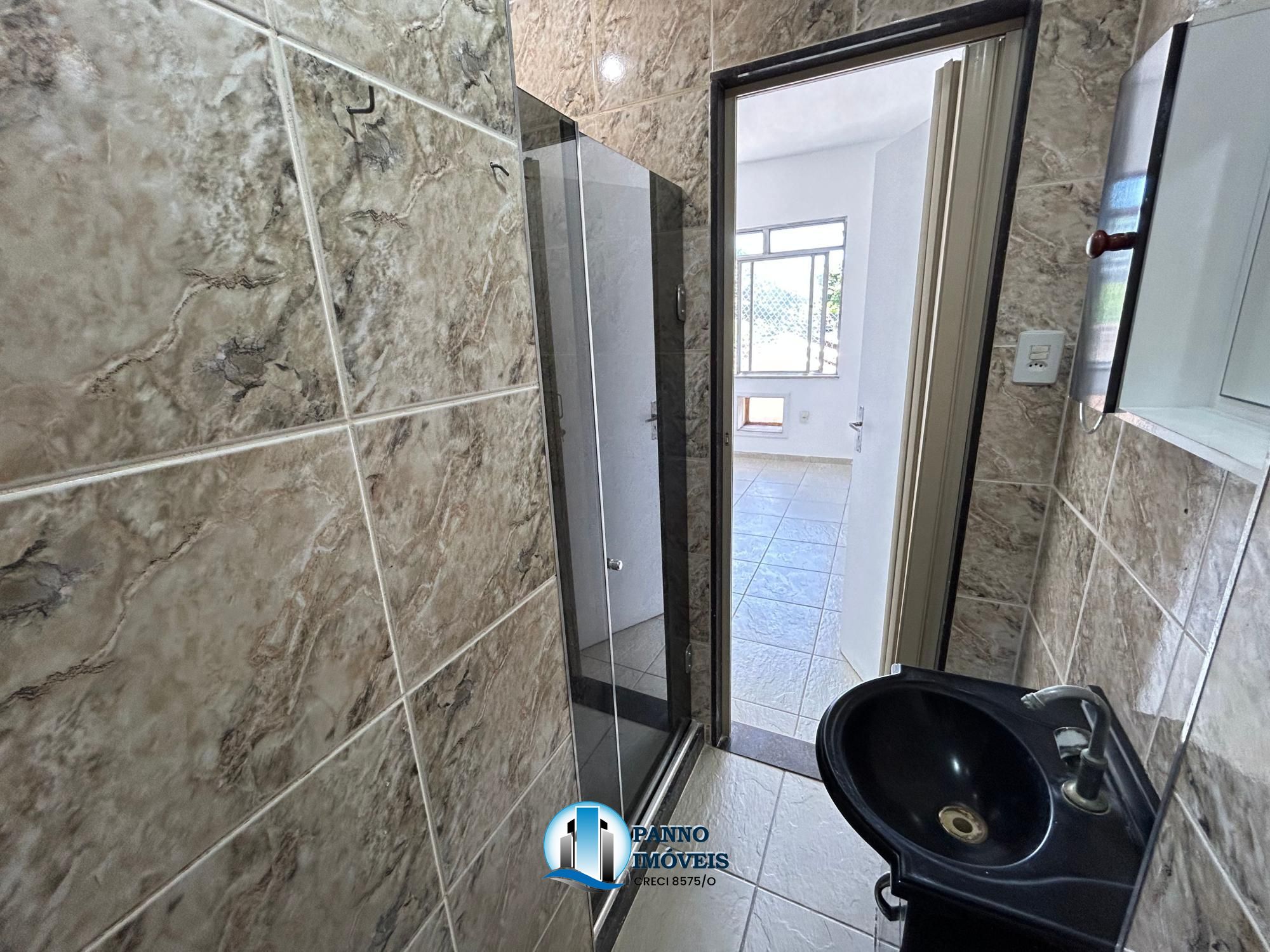 Apartamento com 2 Dormitórios à venda, 81 m² por R$ 200.000,00 Apartamento com 2 Dormitórios à venda, 81 m² por R$ 200.000,00