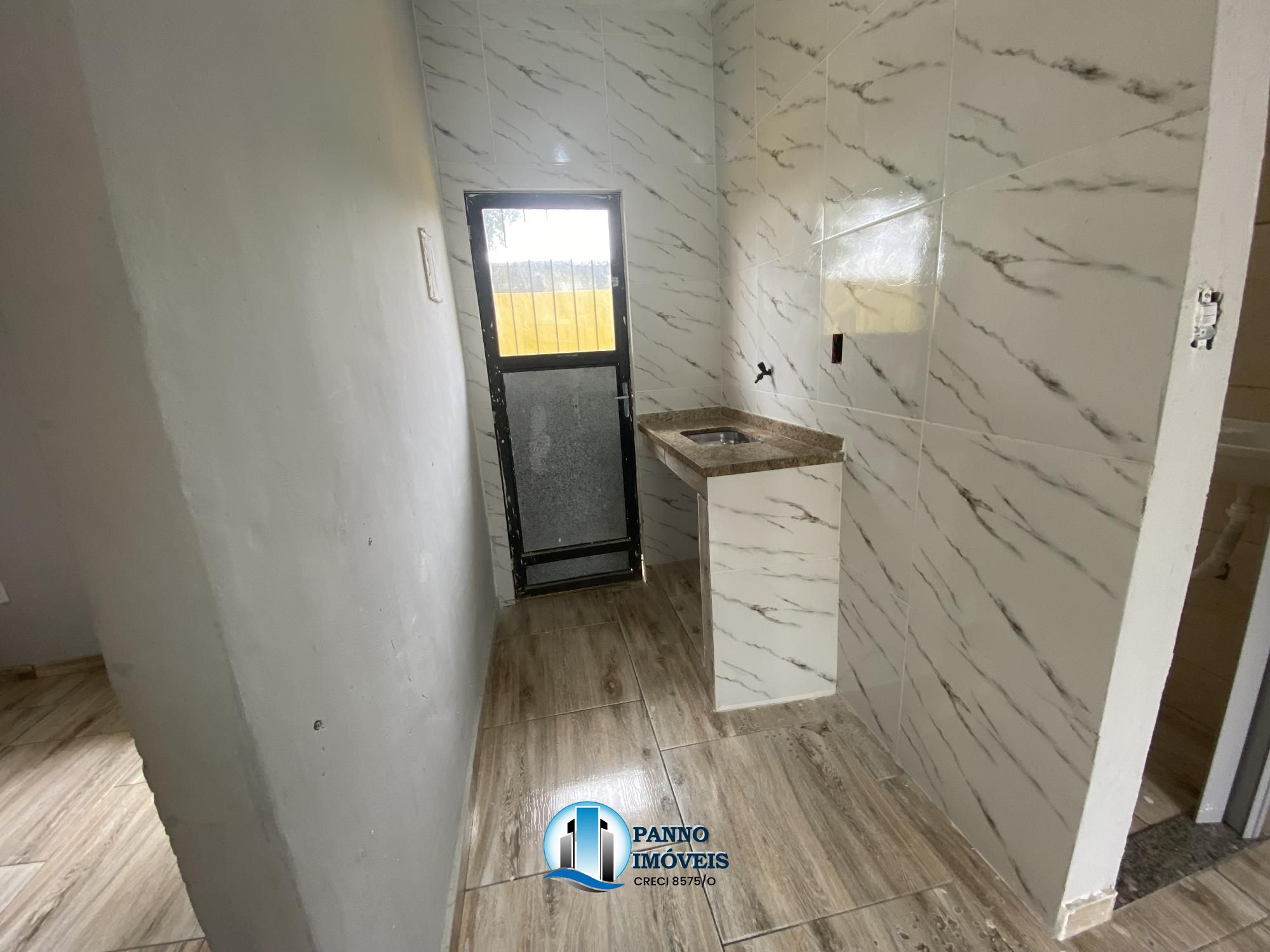 Casa com 2 Dormitórios para alugar, 65 m² por R$ 650,00 Casa com 2 Dormitórios para alugar, 65 m² por R$ 650,00