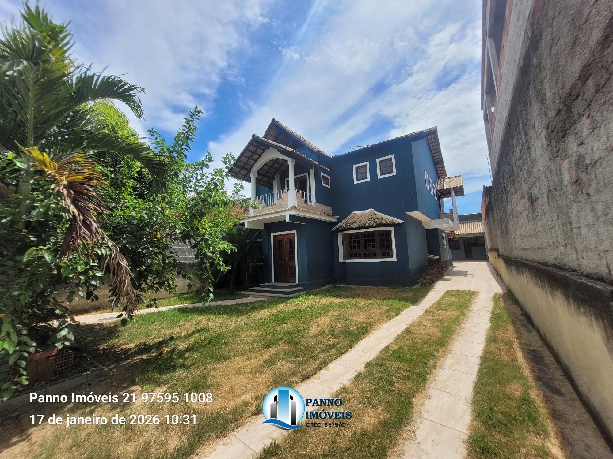 Casa com 3 Dormitórios à venda, 230 m² por R$ 790.000,00 Casa com 3 Dormitórios à venda, 230 m² por R$ 790.000,00