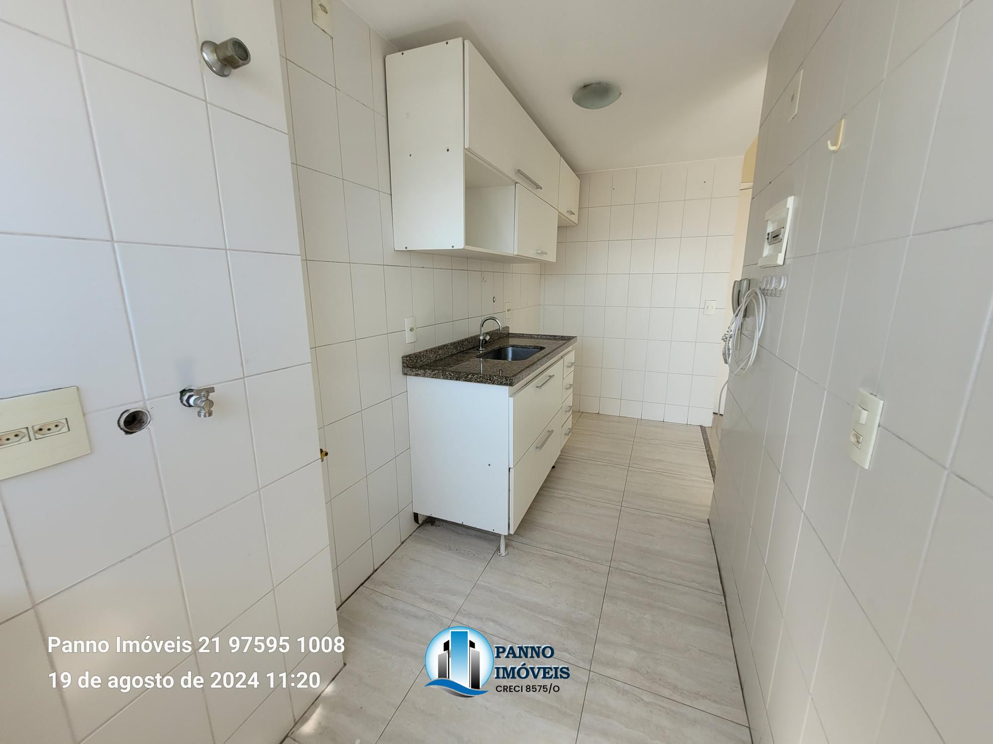 Apartamento à venda com 2 quartos, 64m² - Foto 4