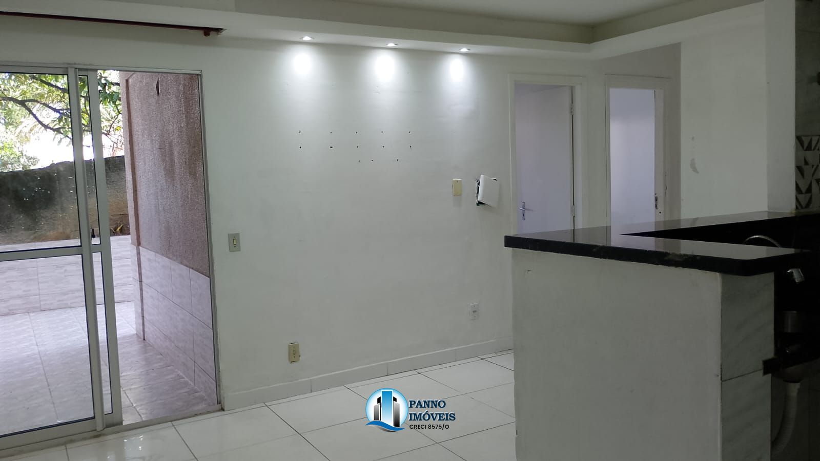 Apartamento com 2 Dormitórios à venda, 55 m² por R$ 155.000,00 Apartamento com 2 Dormitórios à venda, 55 m² por R$ 155.000,00