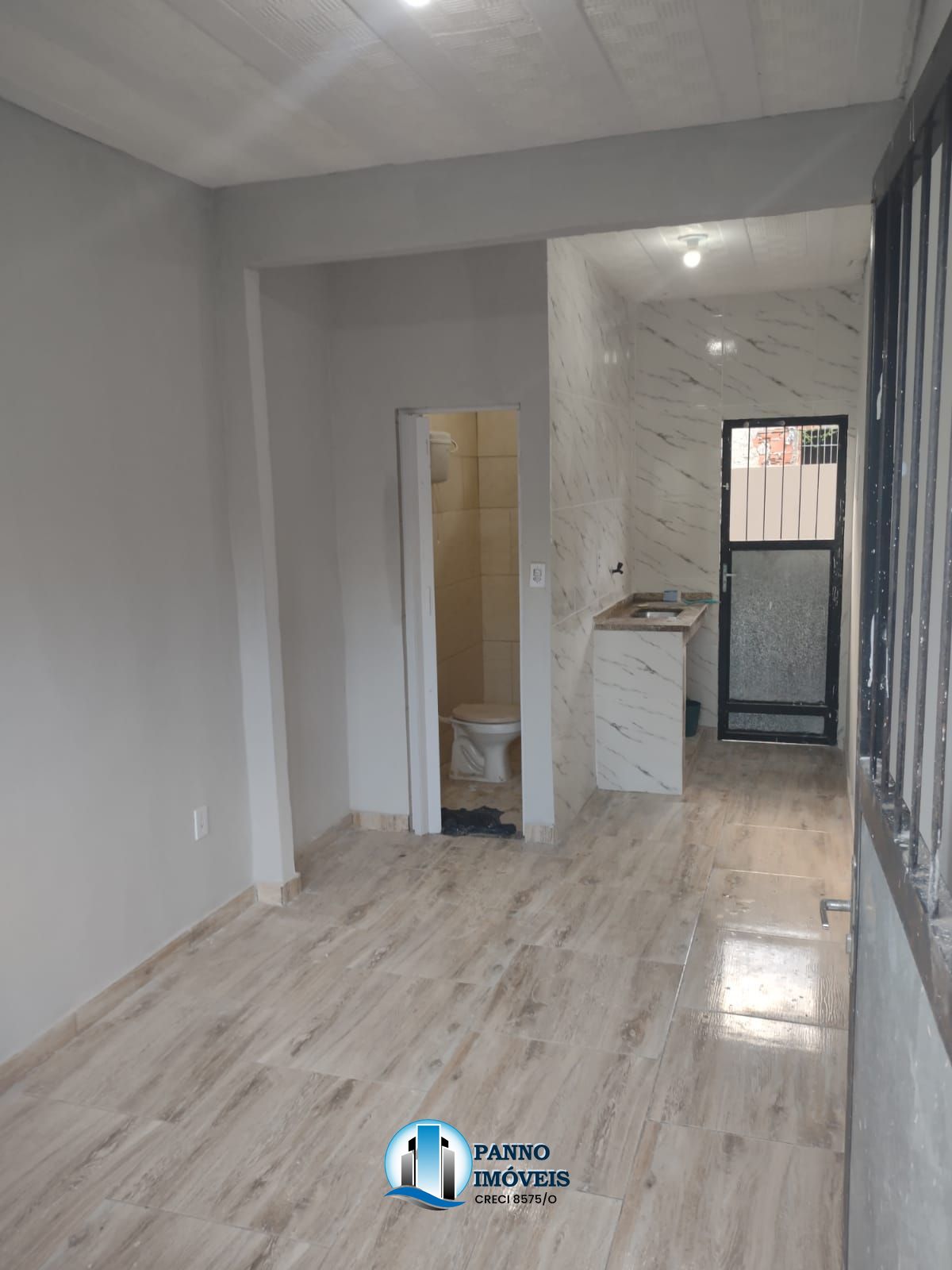 Casa para alugar com 2 quartos, 45m² - Foto 16