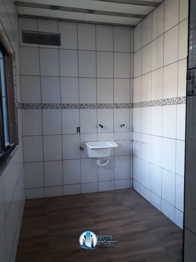 Casa à venda com 2 quartos, 90m² - Foto 12