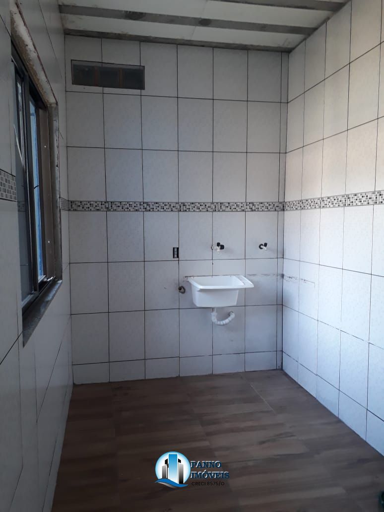 Casa à venda com 2 quartos, 90m² - Foto 13