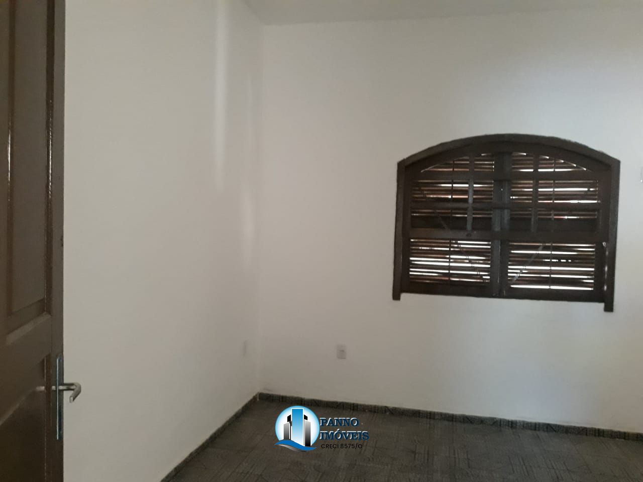 Casa à venda com 2 quartos, 120m² - Foto 31