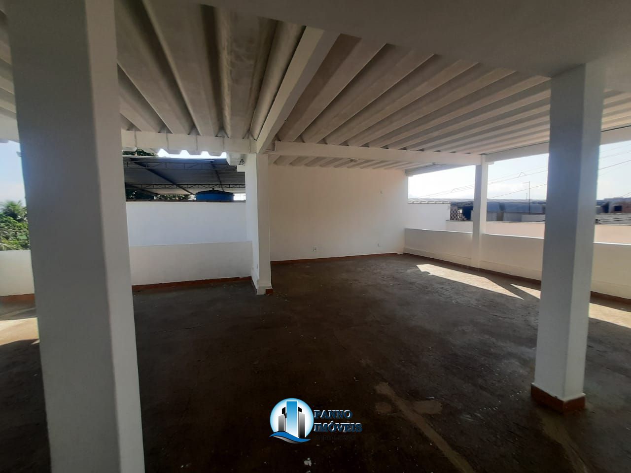 Casa para alugar com 5 quartos, 450m² - Foto 26