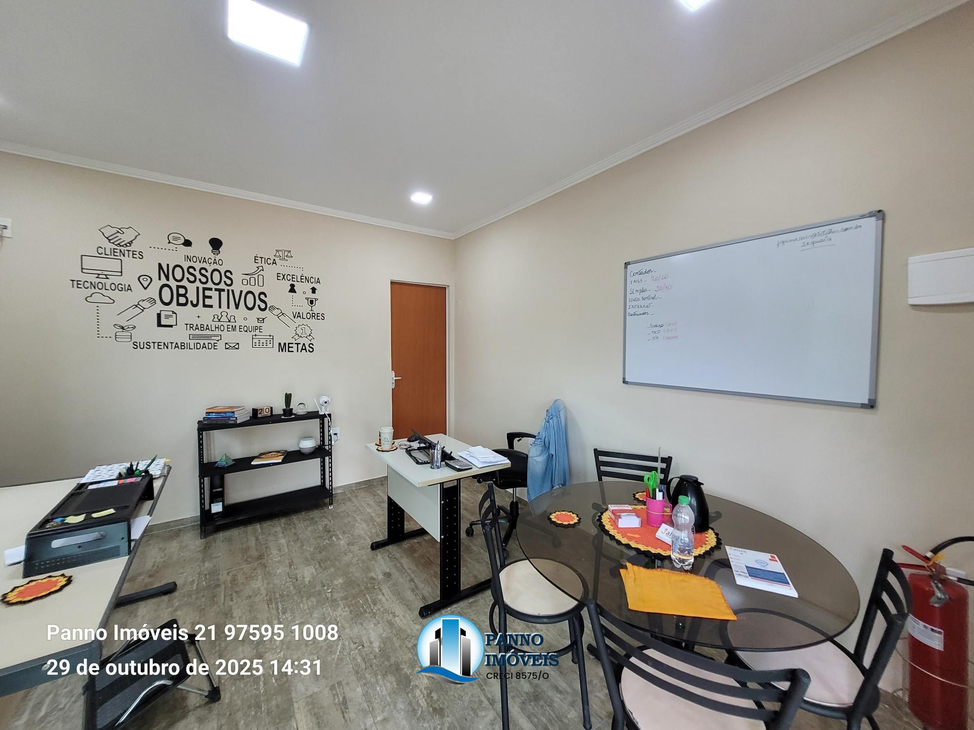 Sala comercial para alugar  no Chácaras Rio-petrópolis - Duque de Caxias, RJ. Imóveis