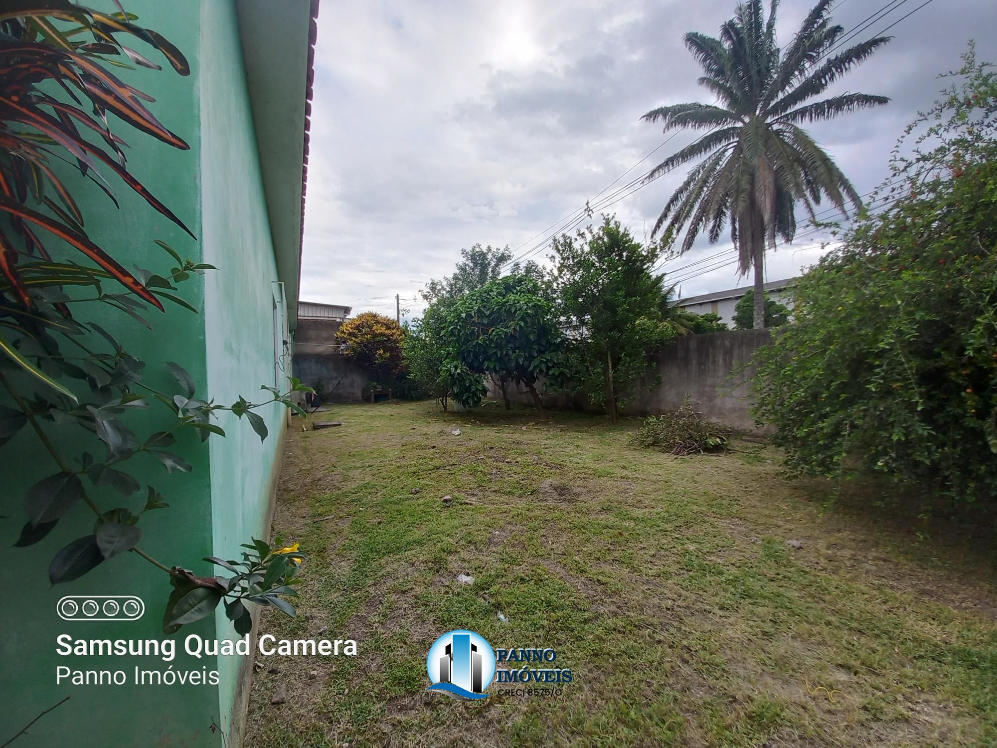 Casa com 2 Dormitórios à venda, 400 m² por R$ 220.000,00 Casa com 2 Dormitórios à venda, 400 m² por R$ 220.000,00