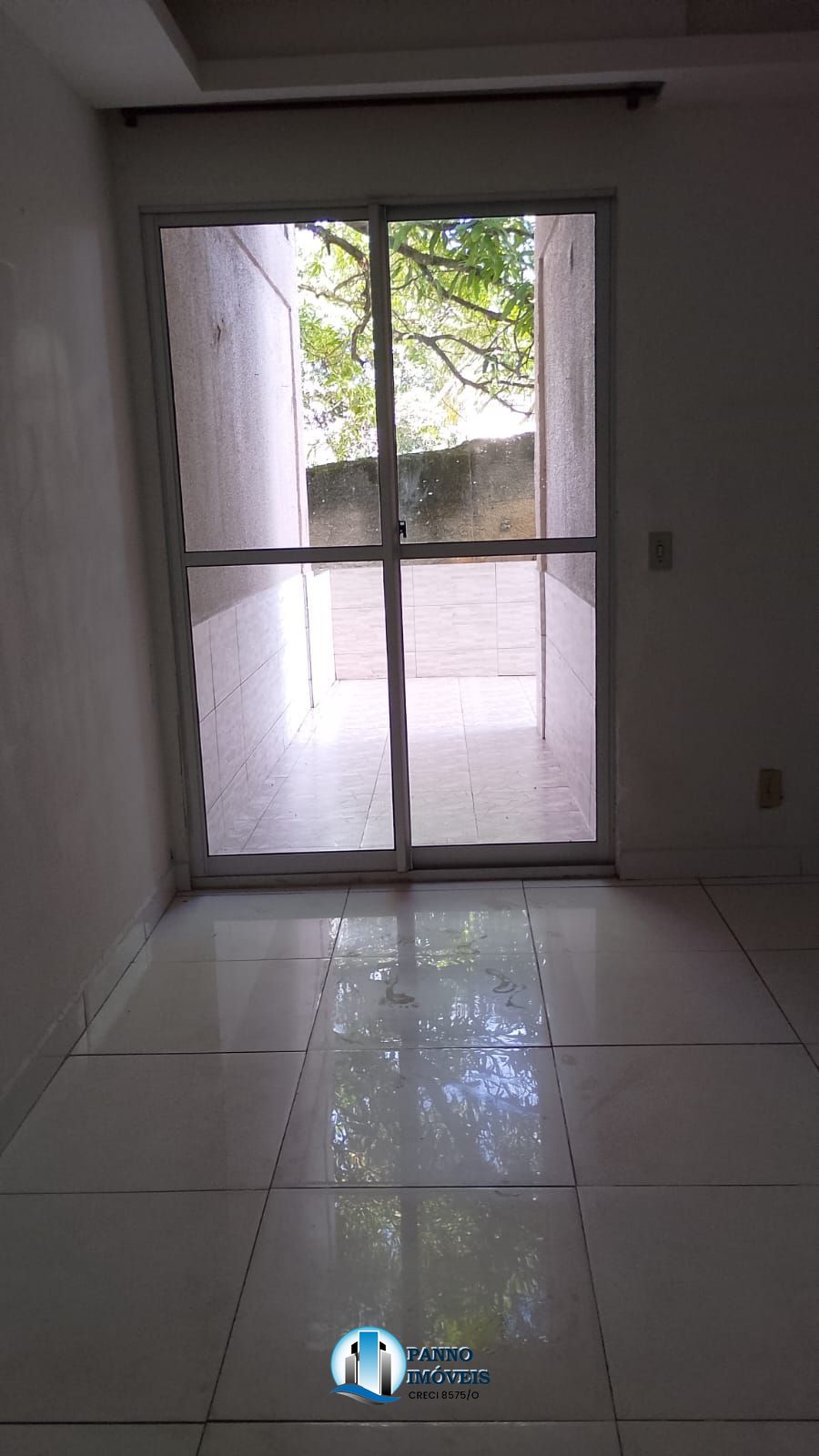 Apartamento com 2 Dormitórios à venda, 55 m² por R$ 155.000,00 Apartamento com 2 Dormitórios à venda, 55 m² por R$ 155.000,00