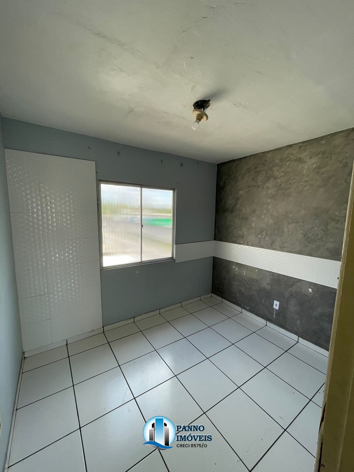 Casa com 2 Dormitórios para alugar, 65 m² por R$ 650,00 Casa com 2 Dormitórios para alugar, 65 m² por R$ 650,00