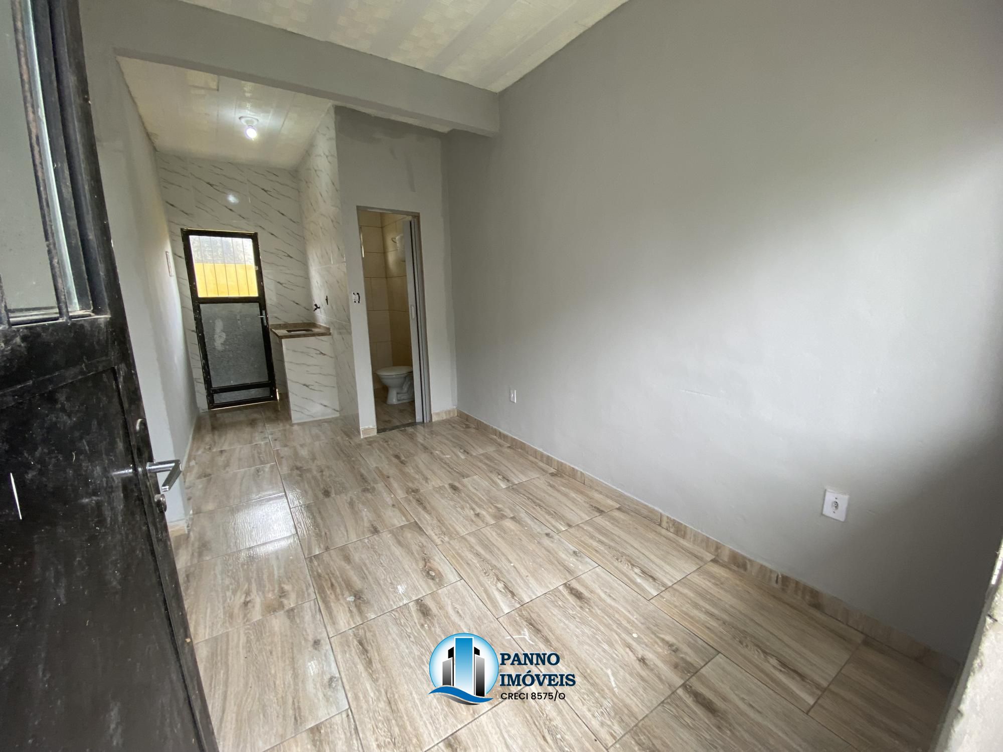 Casa com 2 Dormitórios para alugar, 65 m² por R$ 650,00 Casa com 2 Dormitórios para alugar, 65 m² por R$ 650,00