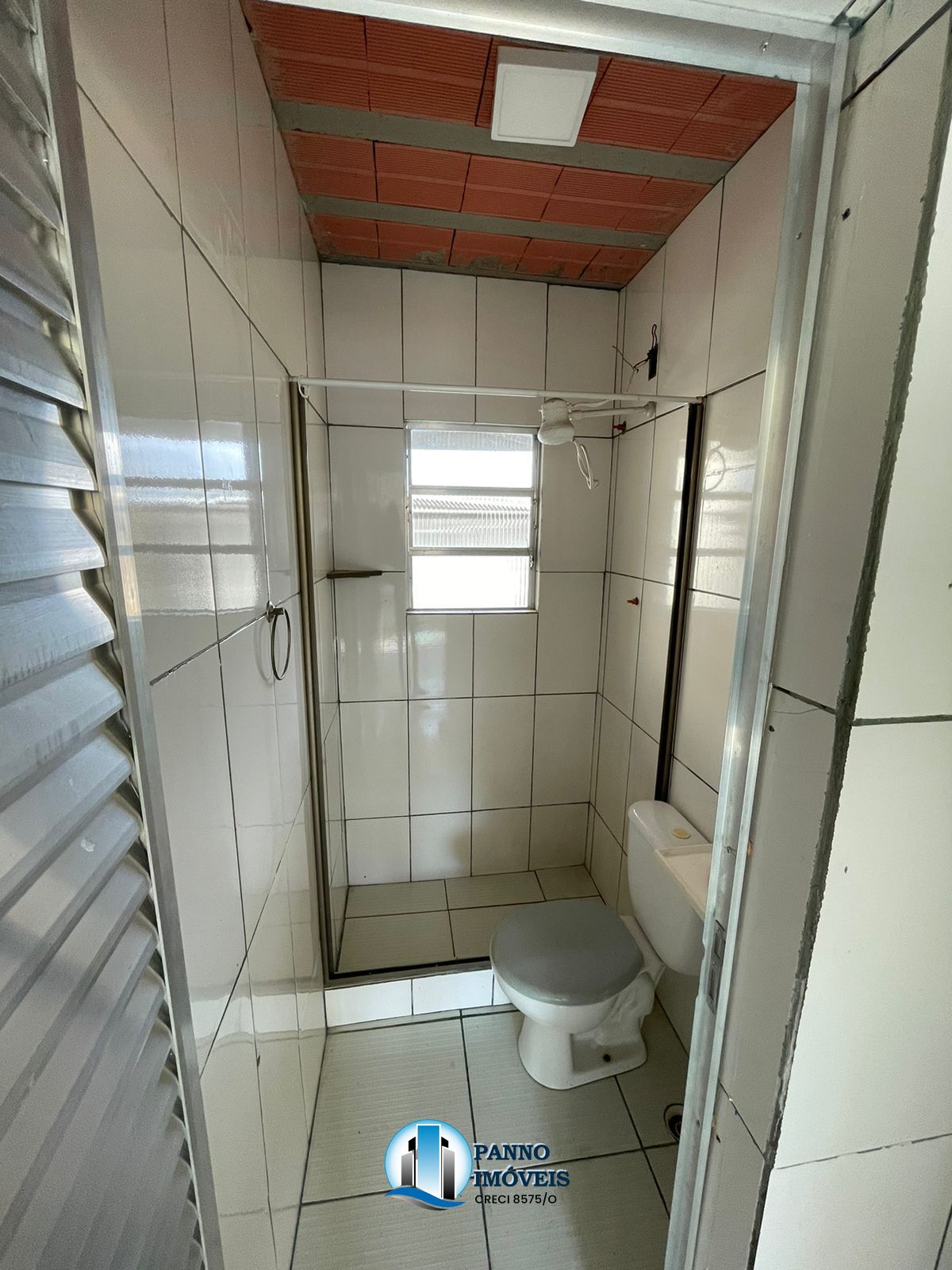 Casa com 2 Dormitórios para alugar, 65 m² por R$ 650,00 Casa com 2 Dormitórios para alugar, 65 m² por R$ 650,00