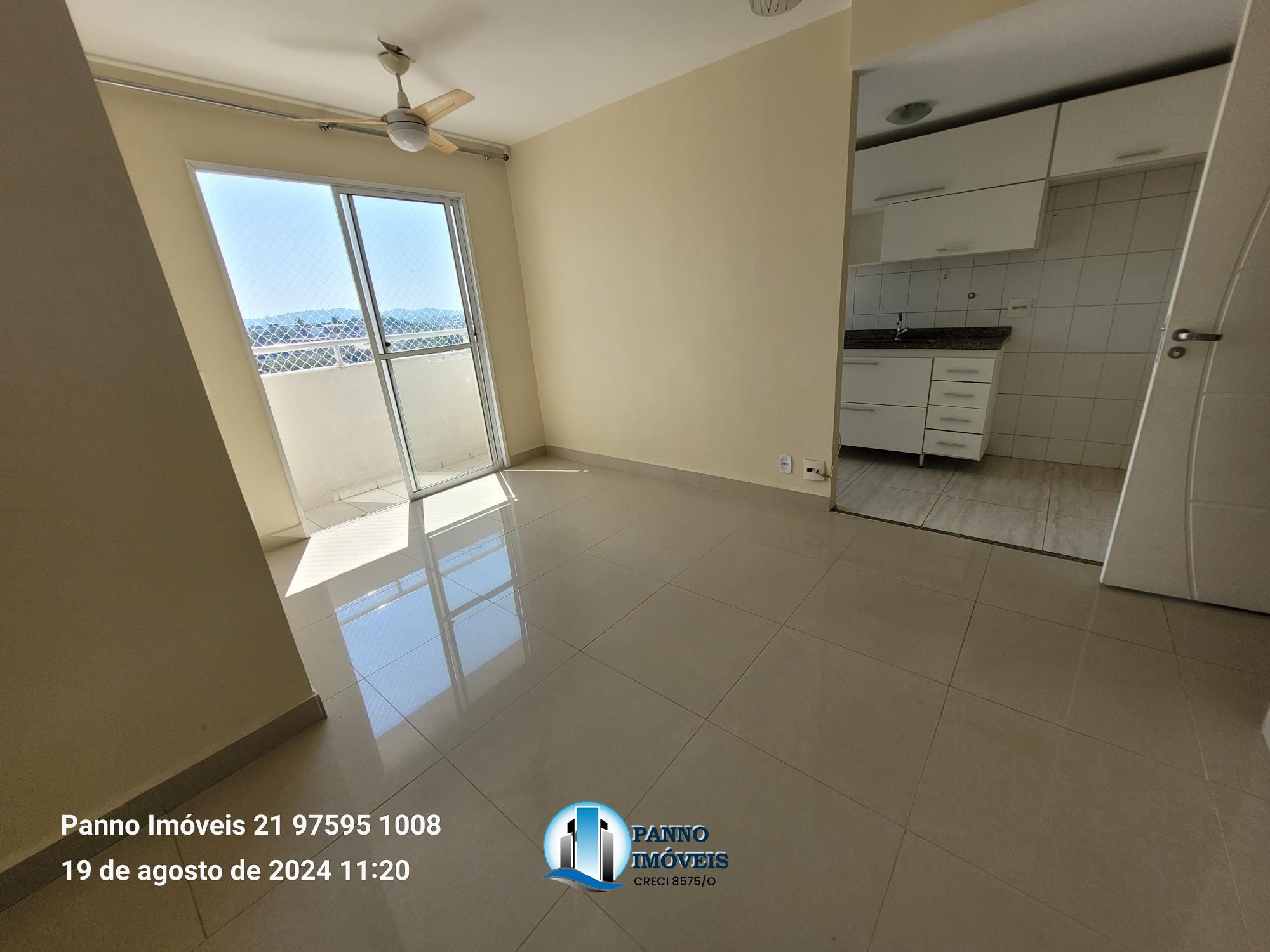 Apartamento à venda com 2 quartos, 64m² - Foto 1