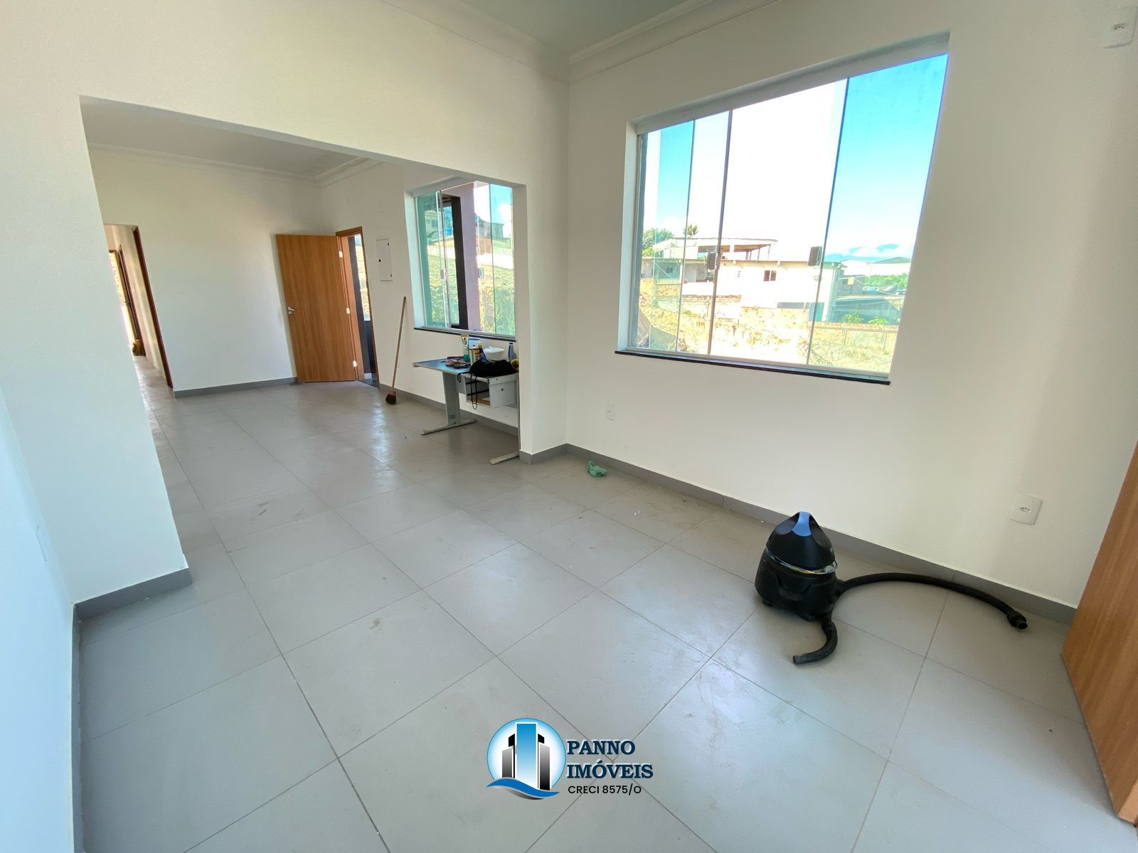 Conjunto Comercial-Sala para alugar com 3 quartos, 250m² - Foto 11