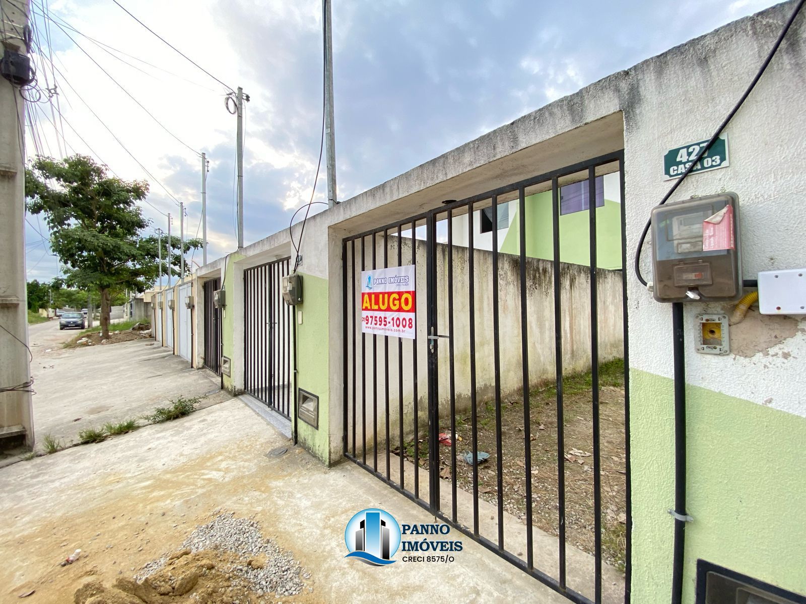 Casa para alugar  no Saracuruna - Duque de Caxias, RJ. Imveis