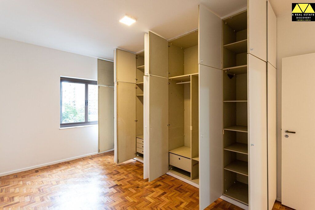 Apartamento à venda com 3 quartos, 187m² - Foto 23