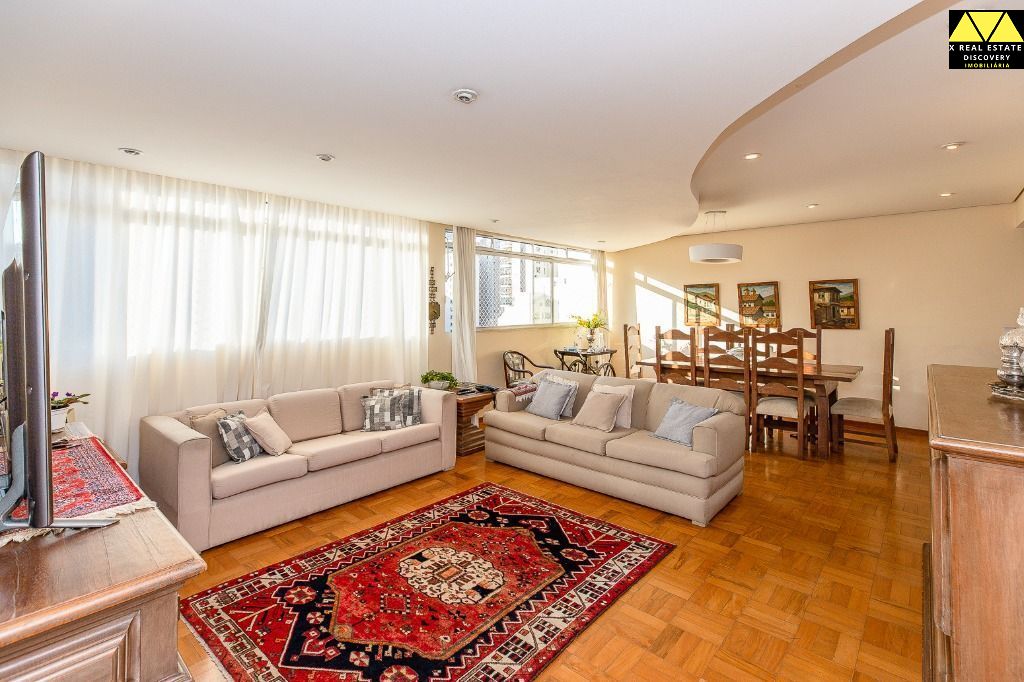 Apartamento à venda com 3 quartos, 118m² - Foto 1