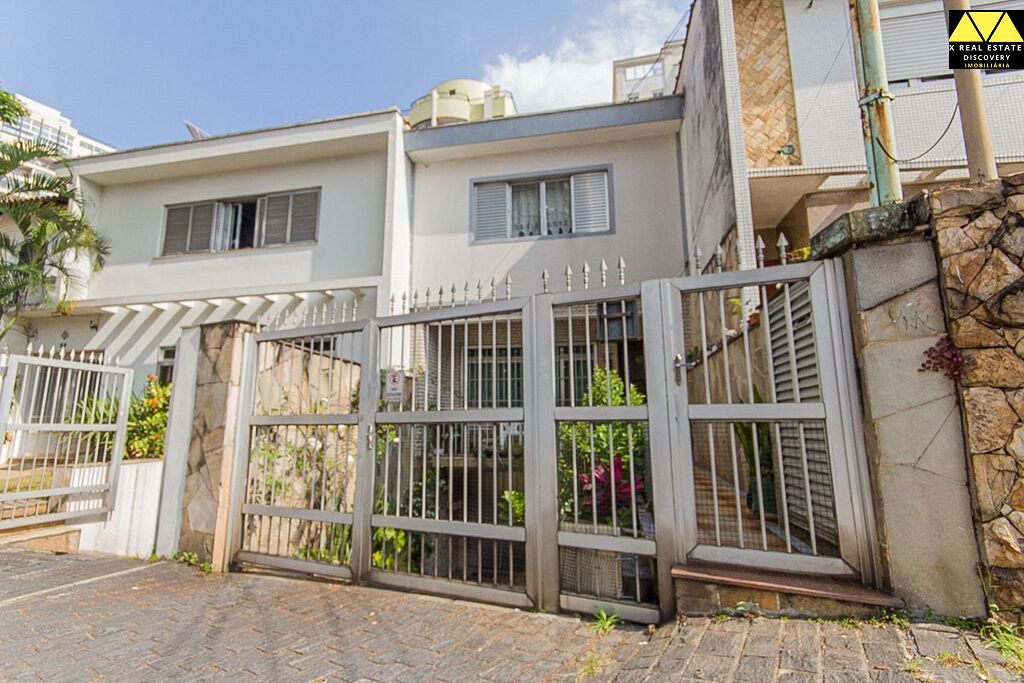 Casa à venda com 3 quartos, 300m² - Foto 25