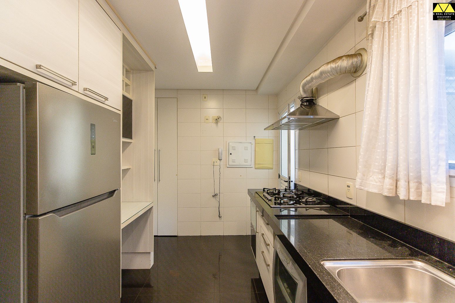 Apartamento à venda com 3 quartos, 207m² - Foto 15