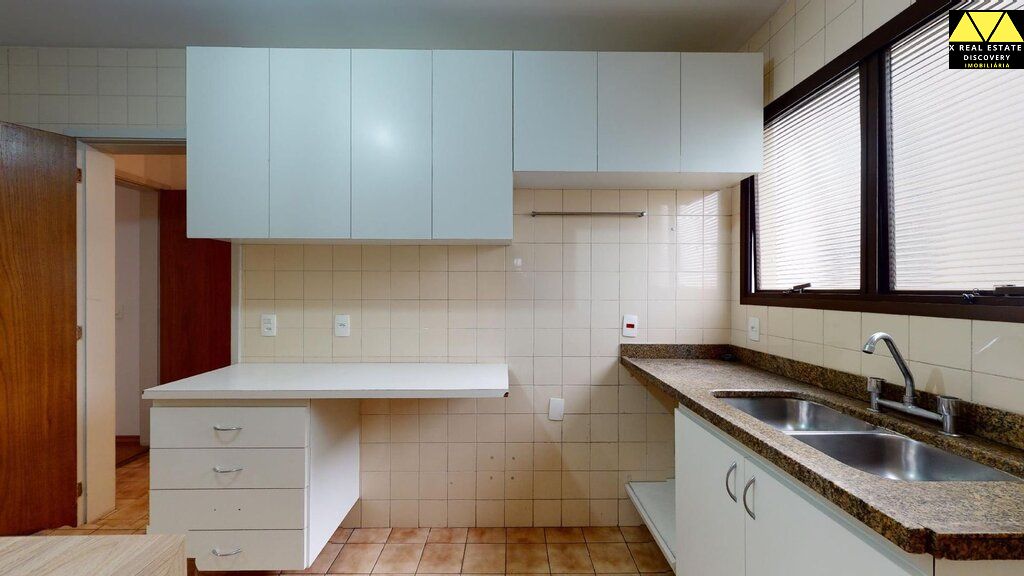 Apartamento à venda com 4 quartos, 196m² - Foto 45