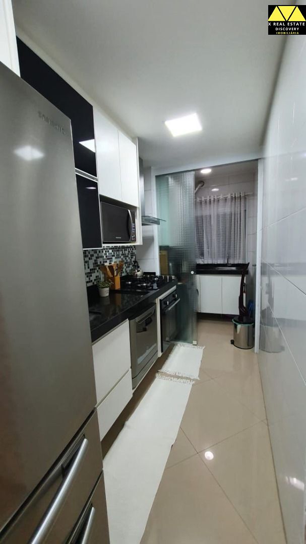 Apartamento à venda com 2 quartos, 68m² - Foto 2