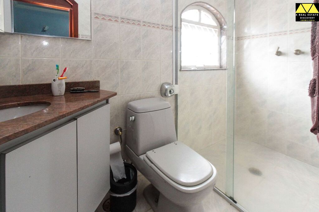 Casa à venda com 4 quartos, 208m² - Foto 42
