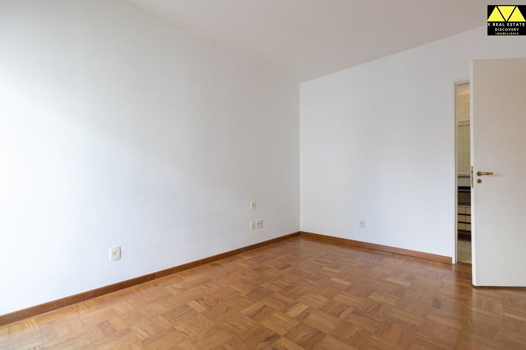 Apartamento à venda com 3 quartos, 140m² - Foto 35