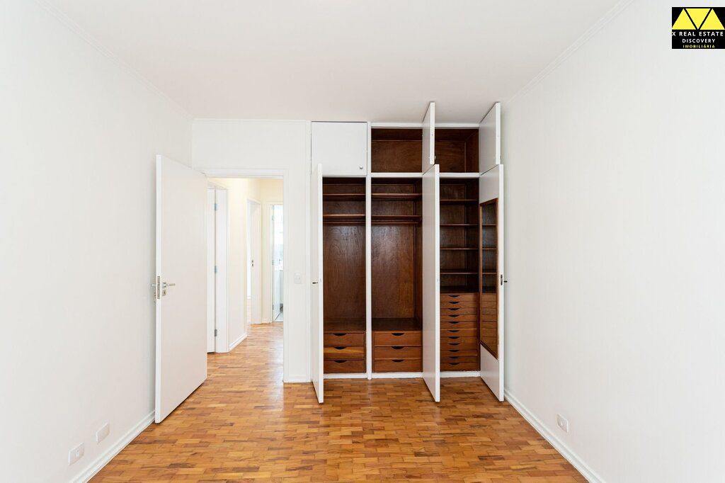 Apartamento à venda com 3 quartos, 137m² - Foto 8