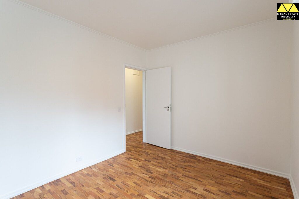 Apartamento à venda com 3 quartos, 137m² - Foto 5