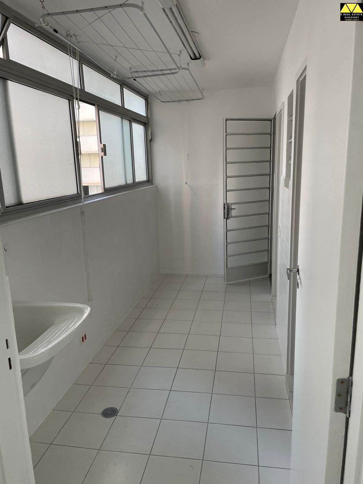 Apartamento para alugar com 3 quartos, 175m² - Foto 9