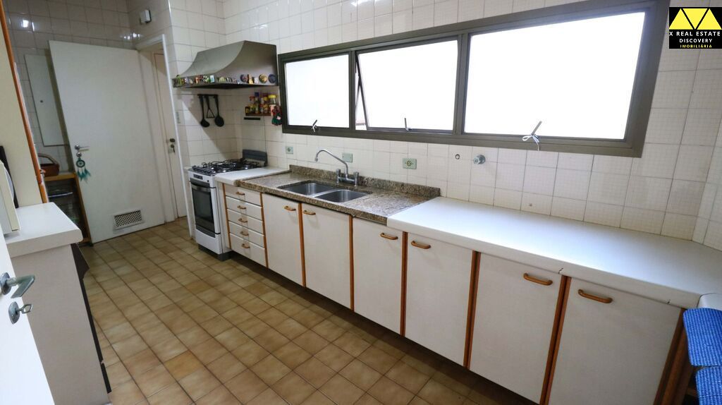 Apartamento à venda com 3 quartos, 163m² - Foto 22