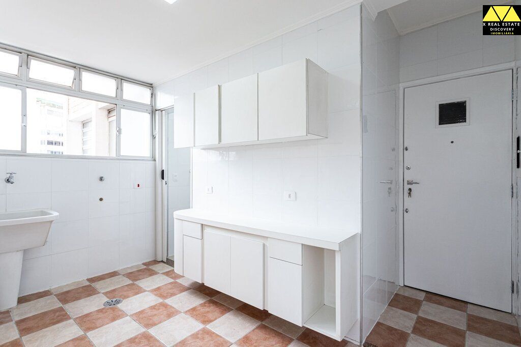 Apartamento à venda com 3 quartos, 137m² - Foto 28