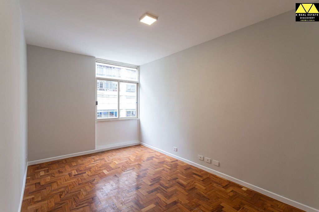 Apartamento à venda com 3 quartos, 135m² - Foto 13