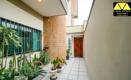 Casa à venda com 3 quartos, 300m² - Foto 8