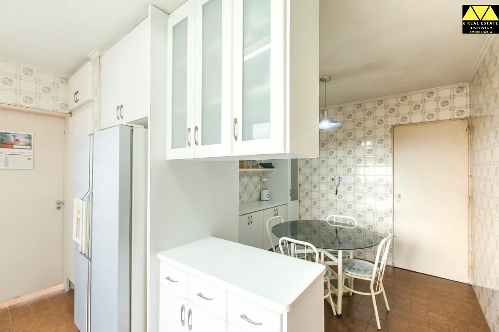 Apartamento à venda com 3 quartos, 198m² - Foto 23