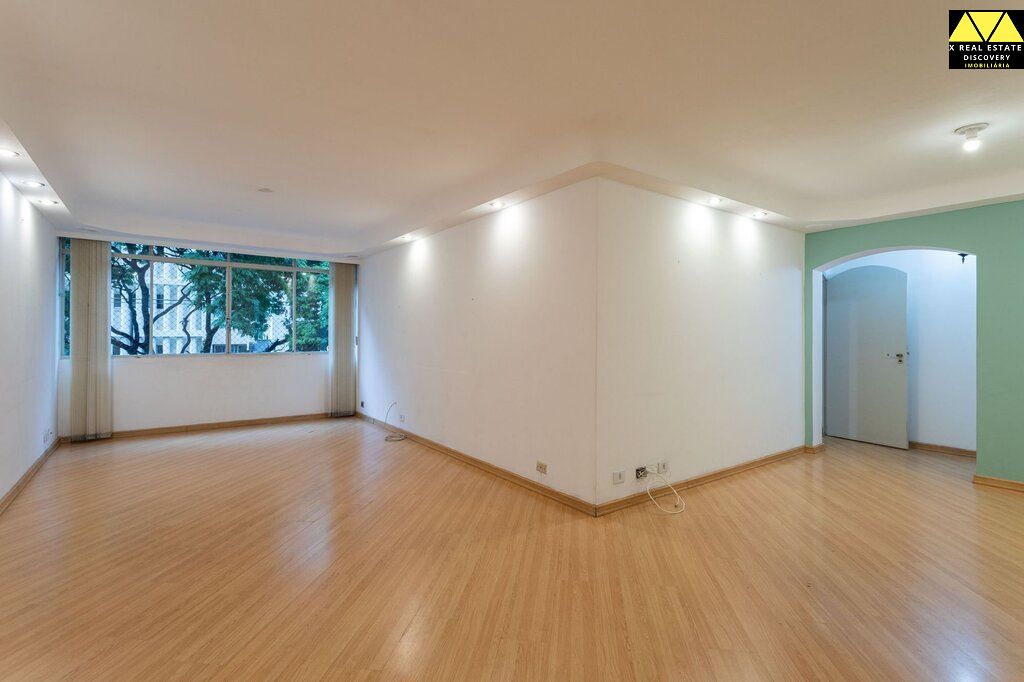 Apartamento à venda com 3 quartos, 119m² - Foto 1