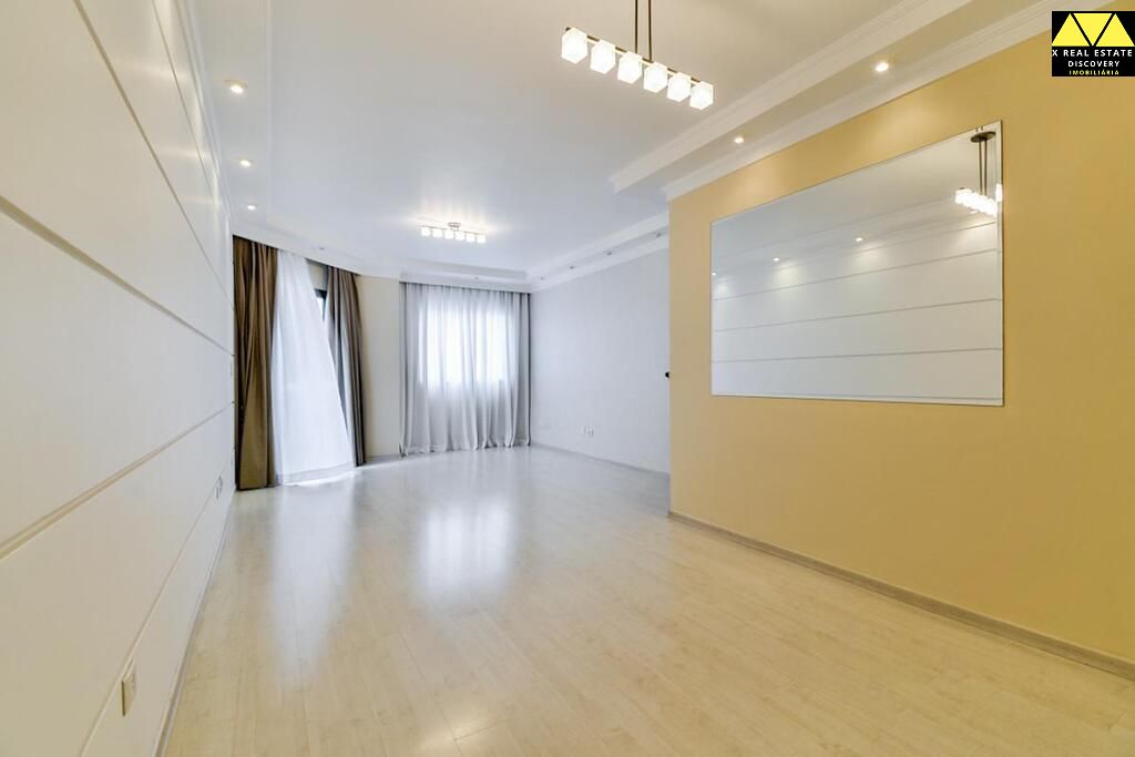 Apartamento à venda com 3 quartos, 127m² - Foto 2