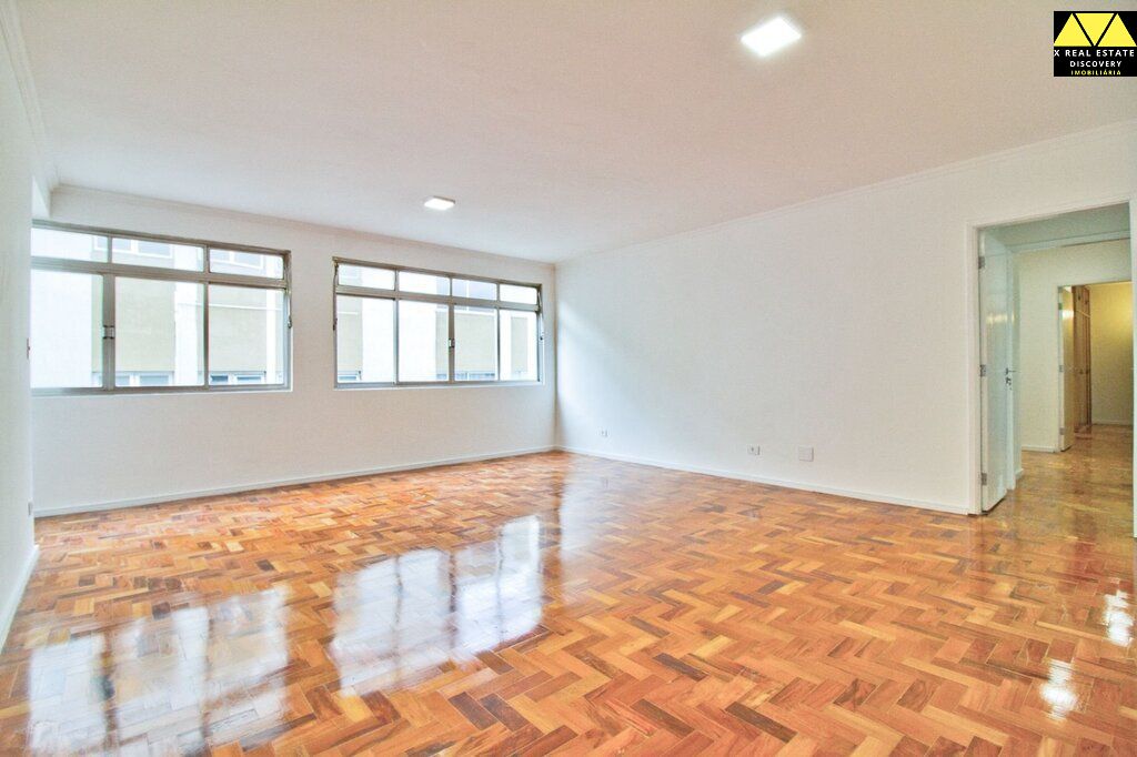 Apartamento à venda com 3 quartos, 134m² - Foto 1