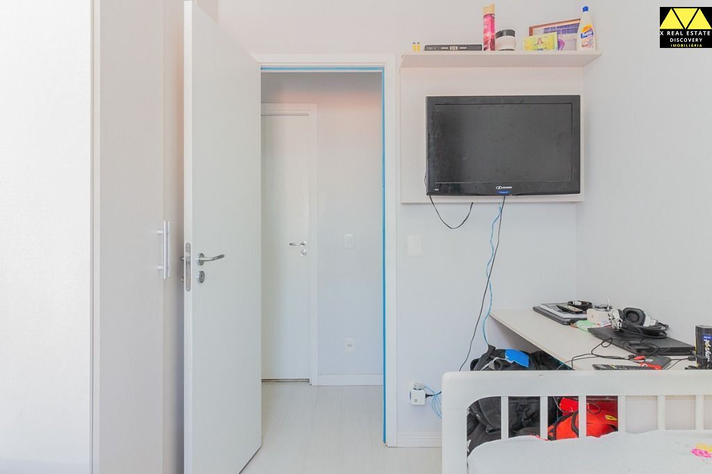 Apartamento à venda com 2 quartos, 76m² - Foto 13